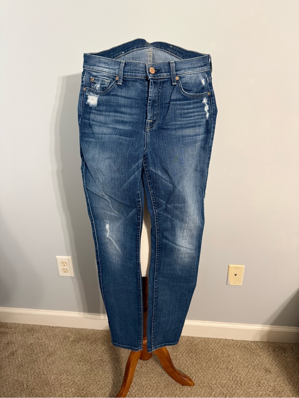 7 For All Mankind Skinny Jeans in Medium Blue Wash